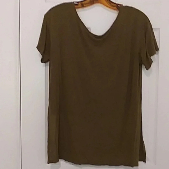 🍭🌹 CUTE top with a shorter front - Picture 6 of 7